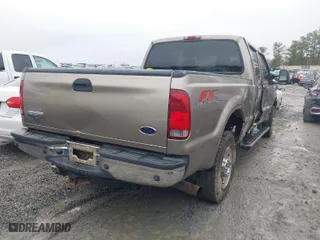 2005 Ford Super Duty F-250 XL with VIN 1FTSW21P45EB65980, listed as a IAAI auction lot 41554238 with 275,000 mi miles. Bid and sale history available at carsss.com. Image 4.