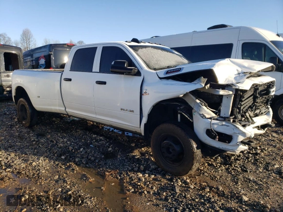 2019 Ram 3500 Tradesman with VIN 3C63RRGL4KG629015, listed as a Copart auction lot 47210655 with 449,819 mi miles and Salvage Title. Bid and sale history available at carsss.com. Image 4.