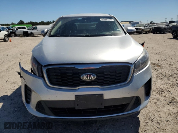 2019 Kia Sorento LX with VIN 5XYPG4A39KG579402, listed as a Copart auction lot 49922845 with 128,747 mi miles and Salvage Title. Bid and sale history available at carsss.com. Image 5.