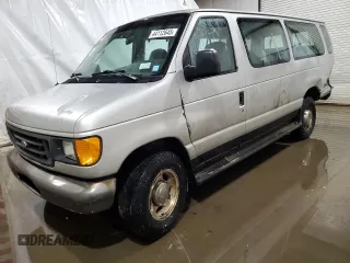 2003 Ford Econoline Passenger XL z VIN 1FBSS31L23HB68018, wystawiony jako Copart lot #44112645 z przebiegiem 167 328 mil mil oraz Szkoda całkowita • Salvage title. Historia ofert i sprzedaży dostępna na DreamBid. Obrazek 1.