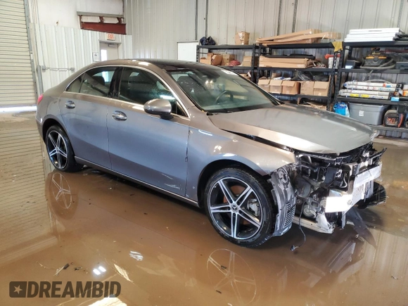 2022 Mercedes-Benz A 220 with VIN W1K3G4FB8NJ325155, listed as a Copart auction lot 46413264 with 18,461 mi miles and Clean title. Bid and sale history available at DreamBid. Image 4.