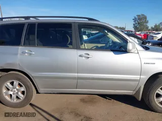 2002 Toyota Highlander with VIN JTEGF21A020069687, listed as a IAAI auction lot 38327598 with 178,401 mi miles. Bid and sale history available at carsss.com. Image 14.