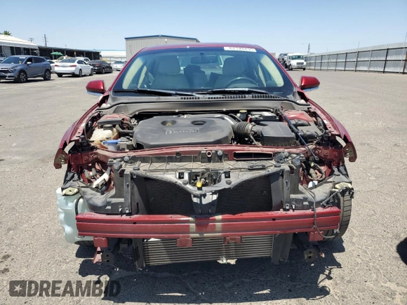 2015 Lincoln MKZ with VIN 3LN6L2G95FR618016, listed as a Copart auction lot 62378435 with 52,405 mi miles and Salvage title. Bid and sale history available at DreamBid. Image 5.