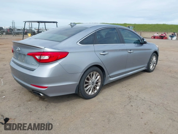 2015 Hyundai Sonata Limited with VIN 5NPE34AF3FH200664, listed as a IAAI auction lot 41870793 with 133,032 mi miles and . Bid and sale history available at DreamBid. Image 4.