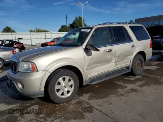 2004 Lincoln Navigator Luxury with VIN 5LMFU28R44LJ35492, listed as a Copart auction lot 72608304 with 212,539 mi miles and Salvage Title. Bid and sale history available at carsss.com. Image 1.