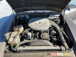 1987 Mercedes-Benz 560 with VIN WDBBA48D1HA062323, listed as a Copart auction lot 70785994 with 138,909 mi miles and Clean Title. Bid and sale history available at carsss.com. Image 11.