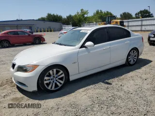 2008 BMW 3 Series 328i z VIN WBAVC53528FZ89278, wystawiony jako Copart lot #64245555 z przebiegiem 158 265 mil mil oraz Szkoda całkowita • Salvage title. Historia ofert i sprzedaży dostępna na DreamBid. Obrazek 1.