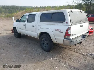 2011 Toyota Tacoma with VIN 3TMLU4EN3BM077216, listed as a IAAI auction lot 41916370 with 159,554 mi miles. Bid and sale history available at carsss.com. Image 3.