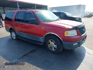 2004 Ford Expedition Special Service with VIN 1FMPU16L24LB73500, listed as a IAAI auction lot 41928555 with 1 mi miles. Bid and sale history available at carsss.com. Image 1.