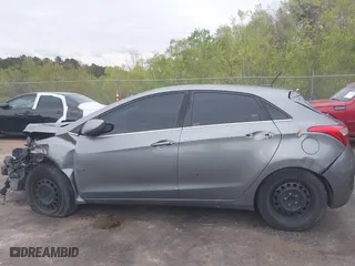 2017 Hyundai Elantra GT with VIN KMHD35LH9HU377031, listed as a IAAI auction lot 41762312 with 1 mi miles. Bid and sale history available at carsss.com. Image 18.