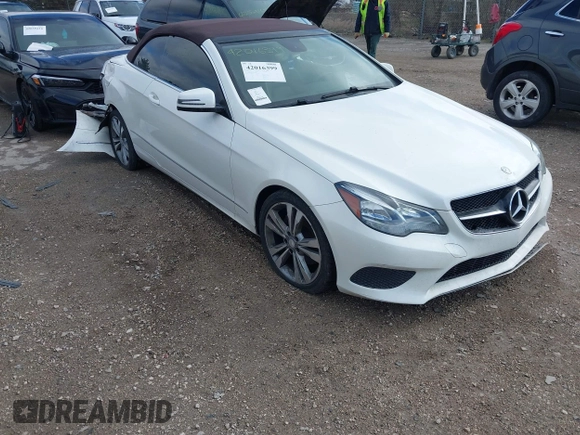2014 Mercedes-Benz E-Class E 350 with VIN WDDKK5KF9EF241907, listed as a IAAI auction lot 42016399 with 84,650 mi miles. Bid and sale history available at carsss.com. Image 1.