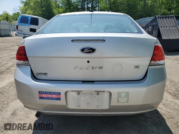 2009 Ford Focus SE z VIN 1FAHP35N99W210276, wystawiony jako Copart lot #59235675 z przebiegiem 143 828 mil mil oraz Czysty tytuł • Clean title. Historia ofert i sprzedaży dostępna na DreamBid. Obrazek 6.