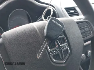 2014 Dodge Avenger SE z VIN 1C3CDZAB8EN200550, wystawiony jako IAAI lot #40389714 z przebiegiem 74 029 mil mil oraz . Historia ofert i sprzedaży dostępna na DreamBid. Obrazek 11.