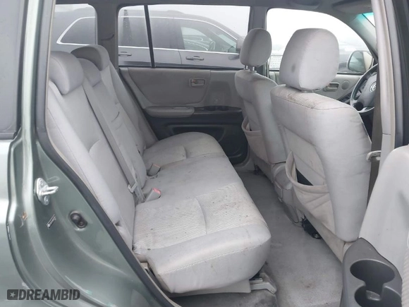 2005 Toyota Highlander with VIN JTEGP21A450073551, listed as a IAAI auction lot 41677182 with 151,125 mi miles. Bid and sale history available at carsss.com. Image 8.