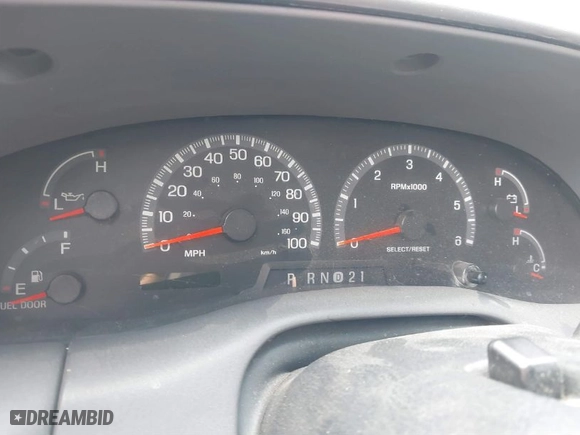 2000 Ford F-150 XL with VIN 1FTRX18L6YNB68229, listed as a IAAI auction lot 40141907 with 1 mi miles. Bid and sale history available at carsss.com. Image 7.
