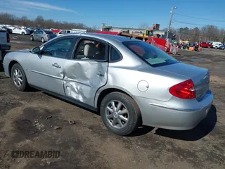 2009 Buick LaCrosse CX with VIN 2G4WC582091148814, listed as a IAAI auction lot 41595101 with 135,845 mi miles. Bid and sale history available at carsss.com. Image 3.