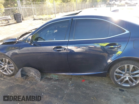 2018 Lexus IS 300 z VIN JTHC81D2XJ5031427, wystawiony jako IAAI lot #42059295 z przebiegiem 84 586 mil mil oraz . Historia ofert i sprzedaży dostępna na DreamBid. Obrazek 14.
