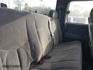 2006 Chevrolet Silverado 1500 LT2 with VIN 1GCEK19B46Z195681, listed as a IAAI auction lot 41947889 with 213,595 mi miles. Bid and sale history available at carsss.com. Image 8.