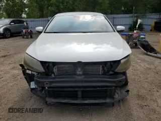 2015 Volkswagen Jetta SE z VIN 3VWD07AJ8FM254995, wystawiony jako Copart lot #59580835 z przebiegiem 226 717 mil mil oraz Czysty tytuł • Clean title. Historia ofert i sprzedaży dostępna na DreamBid. Obrazek 5.