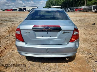 2010 Ford Fusion Hybrid z VIN 3FADP0L30AR134503, wystawiony jako Copart lot #62948515 z przebiegiem 226 913 mil mil oraz Szkoda całkowita • Salvage title. Historia ofert i sprzedaży dostępna na DreamBid. Obrazek 6.