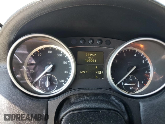 2010 Mercedes-Benz GL 450 with VIN 4JGBF7BE0AA554736, listed as a Copart auction lot 55930865 with 163,961 mi miles and Clean Title. Bid and sale history available at DreamBid. Image 9.