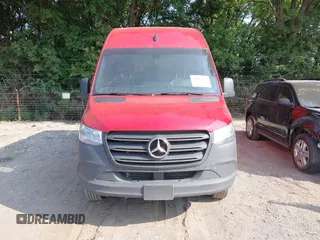 2023 Mercedes-Benz Sprinter Cargo with VIN W1Y4KBHY0PT135291, listed as a IAAI auction lot 39887949 with 61,892 mi miles and . Bid and sale history available at carsss.com. Image 12.