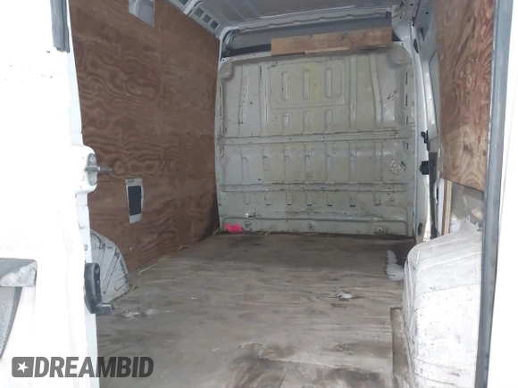 2014 Ram ProMaster Cargo with VIN 3C6TRVCG4EE101220, listed as a IAAI auction lot 41323764 with 270,810 mi miles. Bid and sale history available at carsss.com. Image 8.