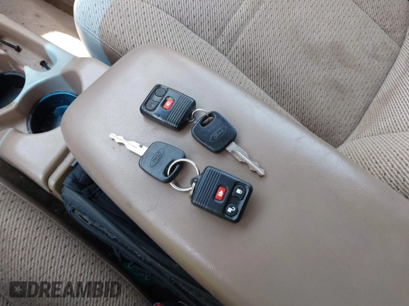2000 Ford Explorer XLS с VIN 1FMZU72XXYZB77561, выставлен на аукционе IAAI как лот 42745623 с пробегом 193 118 миль миль и . История ставок и продаж доступна на DreamBid. Изображение 11.