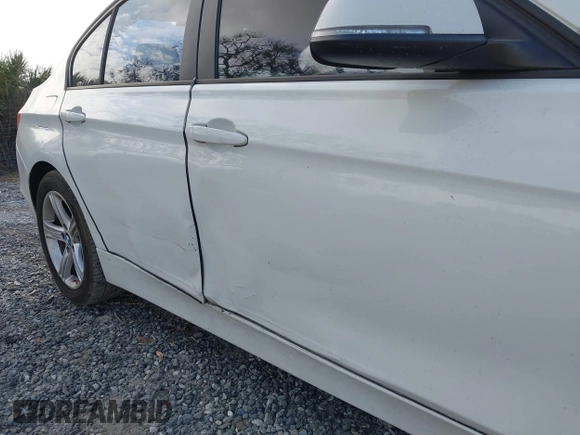 2014 BMW 3 Series 320i with VIN WBA3B1G59ENS78532, listed as a IAAI auction lot 41627172 with 133,049 mi miles. Bid and sale history available at carsss.com. Image 12.