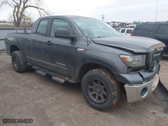2011 Toyota Tundra 2WD Truck with VIN 5TFRY5F11BX104634, listed as a IAAI auction lot 41725622 with 204,974 mi miles. Bid and sale history available at carsss.com. Image 1.