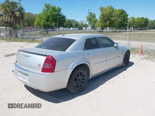 2007 Chrysler 300 C with VIN 2C3KA63H17H849672, listed as a IAAI auction lot 41800769 with 249,457 mi miles and . Bid and sale history available at carsss.com. Image 4.