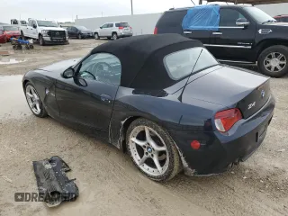 2008 BMW Z4 3.0si with VIN 4USBU535X8LX85696, listed as a Copart auction lot 70041534 with 87,989 mi miles and Salvage Title. Bid and sale history available at carsss.com. Image 2.