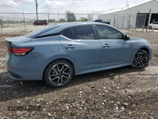 2025 Nissan Sentra SR z VIN 3N1AB8DV2SY221081, wystawiony jako Copart lot #55232405 z przebiegiem 9 391 mil mil oraz Szkoda całkowita • Salvage title. Historia ofert i sprzedaży dostępna na DreamBid. Obrazek 3.