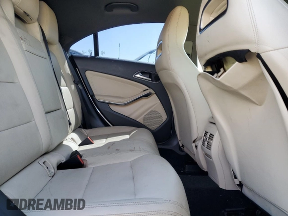 2019 Mercedes-Benz CLA 250 with VIN WDDSJ4EB1KN700712, listed as a Copart auction lot 49927195 with 86,833 mi miles and Salvage Title. Bid and sale history available at DreamBid. Image 10.