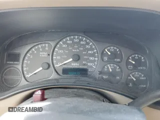 2002 GMC Yukon SLT z VIN 1GKEC13Z42J333817, wystawiony jako Copart lot #54819725 z przebiegiem 302 313 mil mil oraz Szkoda całkowita • Salvage title. Historia ofert i sprzedaży dostępna na DreamBid. Obrazek 9.
