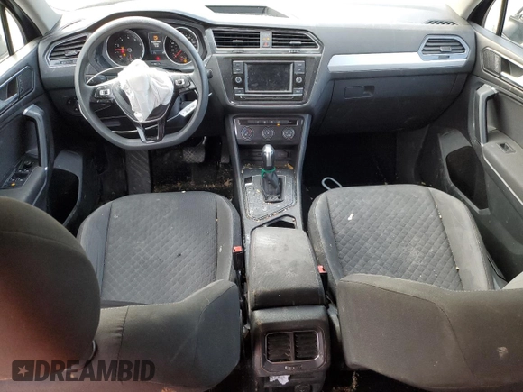 2018 Volkswagen Tiguan S z VIN 3VV1B7AX4JM013112, wystawiony jako Copart lot #47568385 z przebiegiem 95 576 mil mil oraz Szkoda całkowita • Salvage title. Historia ofert i sprzedaży dostępna na DreamBid. Obrazek 8.