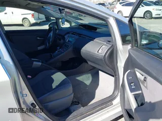 2013 Toyota Prius One with VIN JTDKN3DU6D0342003, listed as a IAAI auction lot 41819217 with 181,595 mi miles. Bid and sale history available at carsss.com. Image 5.