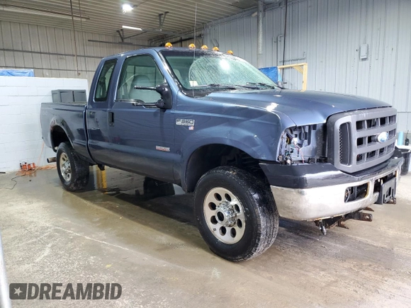 2005 Ford F-350 XL z VIN 1FTWX31P55EC91379, wystawiony jako Copart lot #47813565 z przebiegiem 142 729 mil mil oraz Szkoda całkowita • Salvage title. Historia ofert i sprzedaży dostępna na DreamBid. Obrazek 4.