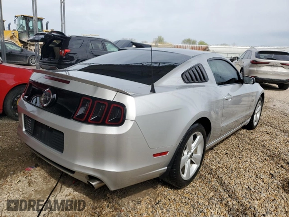 2013 Ford Mustang GT with VIN 1ZVBP8CF7D5242292, listed as a Copart auction lot 50411825 with 35,821 mi miles and Clean Title. Bid and sale history available at carsss.com. Image 3.