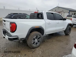 2023 GMC Canyon 4WD AT4 with VIN 1GTP6DEK3P1184837, listed as a Copart auction lot 44501054 with 2,236 mi miles and Non Repairable. Bid and sale history available at carsss.com. Image 3.