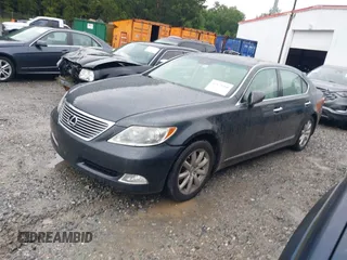 2007 Lexus LS 460 L z VIN JTHGL46F775001117, wystawiony jako IAAI lot #42479588 z przebiegiem 217 842 mil mil oraz . Historia ofert i sprzedaży dostępna na DreamBid. Obrazek 2.