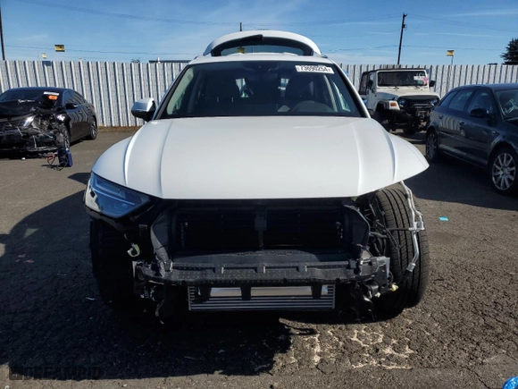 2024 Audi Q5 S line Premium Plus with VIN WA1EAAFY3R2072117, listed as a Copart auction lot 73690254 with 3,836 mi miles and Salvage Title. Bid and sale history available at carsss.com. Image 5.
