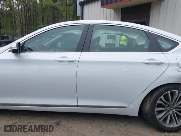 2015 Hyundai Genesis 3.8L z VIN KMHGN4JEXFU037569, wystawiony jako IAAI lot #41957191 z przebiegiem 45 242 mil mil oraz . Historia ofert i sprzedaży dostępna na DreamBid. Obrazek 14.