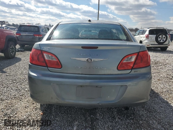 2010 Chrysler Sebring Limited z VIN 1C3CC5FB2AN143213, wystawiony jako Copart lot #47749715 z przebiegiem 174 850 mil mil oraz Szkoda całkowita • Salvage title. Historia ofert i sprzedaży dostępna na DreamBid. Obrazek 6.