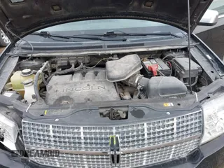 2008 Lincoln MKX z VIN 2LMDU88CX8BJ33894, wystawiony jako IAAI lot #42062310 z przebiegiem 254 077 mil mil oraz . Historia ofert i sprzedaży dostępna na DreamBid. Obrazek 10.