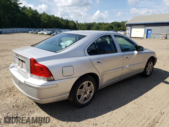 2008 Volvo S60 2.5T with VIN YV1RS592982681305, listed as a Copart auction lot 68937234 with 0 mi miles and Salvage Title. Bid and sale history available at carsss.com. Image 3.