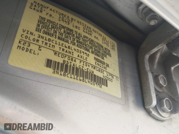 2008 Nissan Versa S z VIN 3N1BC11E68L405992, wystawiony jako IAAI lot #42060826 z przebiegiem 142 956 mil mil oraz . Historia ofert i sprzedaży dostępna na DreamBid. Obrazek 9.