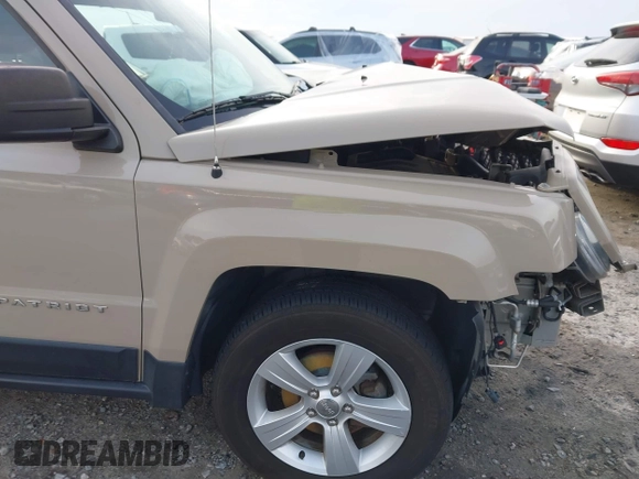 2017 Jeep Patriot Sport with VIN 1C4NJPBB3HD186308, listed as a IAAI auction lot 41743637 with 82,111 mi miles. Bid and sale history available at carsss.com. Image 20.