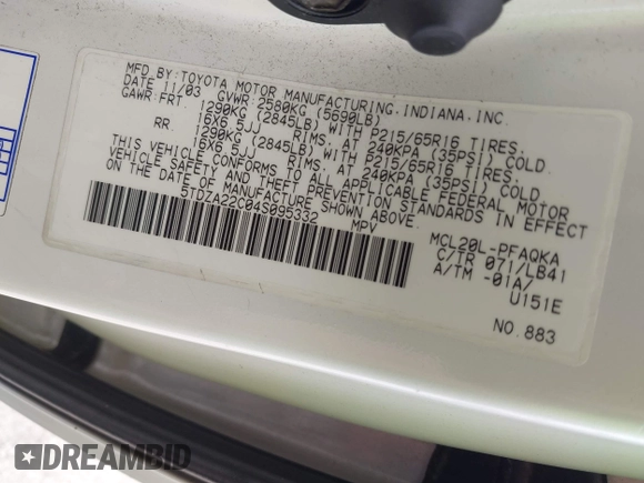 2004 Toyota Sienna XLE with VIN 5TDZA22C04S095332, listed as a IAAI auction lot 42146995 with 200,072 mi miles. Bid and sale history available at carsss.com. Image 9.