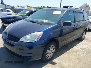 2005 Toyota Sienna CE with VIN 5TDZA23CX5S335924, listed as a IAAI auction lot 42057444 with 184,342 mi miles. Bid and sale history available at carsss.com. Image 2.